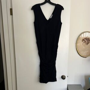 James Perse Black Sleeveless V-Neck Sheath Dress
